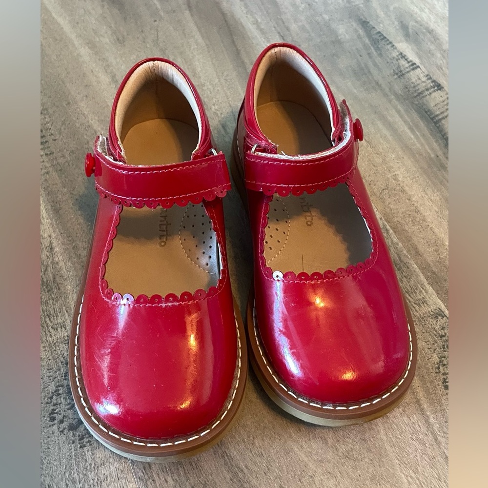 Elephantito Scalloped Leather Mary Jane